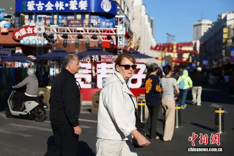 内蒙古呼和浩特:塞上青城 烟火可亲