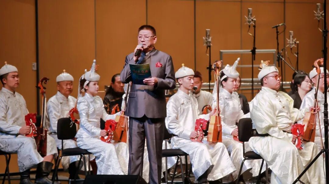 内蒙古鄂尔多斯:"时代交响"全国优秀民族管弦乐作品展演落幕 大型马头琴交响套曲《阳光盛典》奏响收官华章
