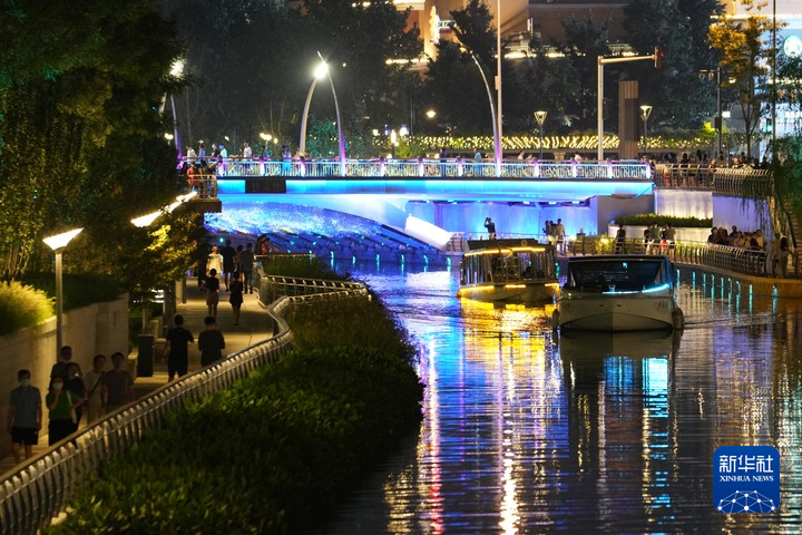 新华财经|“夜经济”持续升温 为城市消费增添新动能